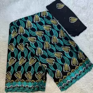 BRODÉ AVEC FOULARD 32